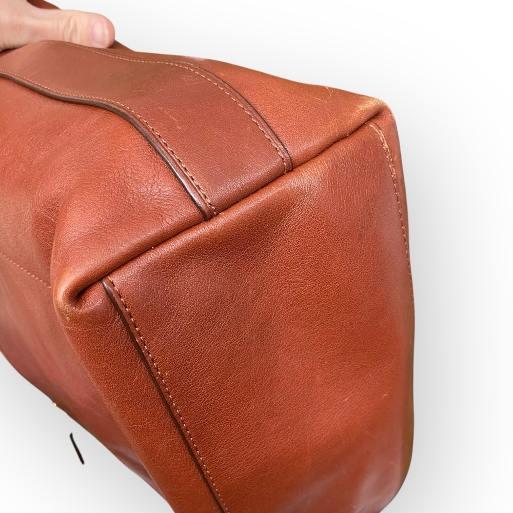 Coach Legacy Duffle - Picture 4 of 16